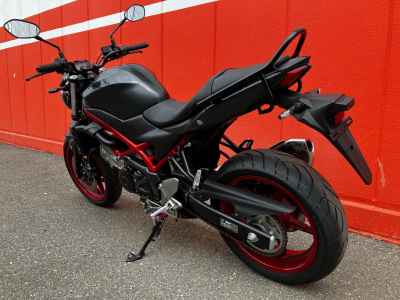 Suzuki SV650 2021