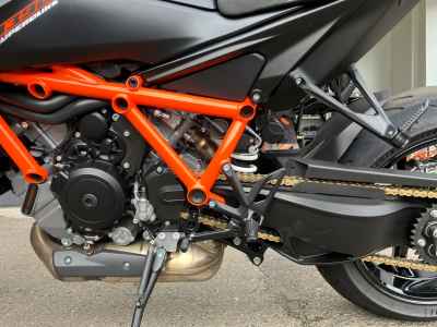 KTM 1290 Super Duke R 2025