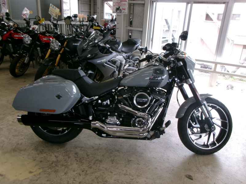 Harley-Davidson Sport Glide FLSB1750 2024