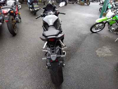 Honda CBR650R E-Clutch 2025