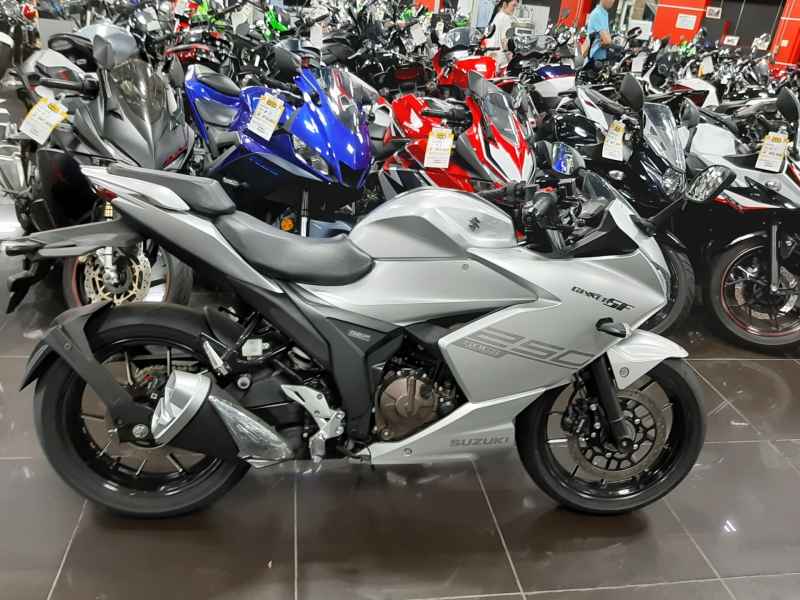 Suzuki Gixxer 250SF
