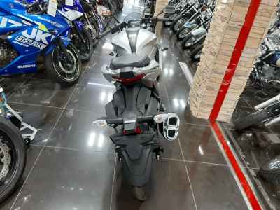 Suzuki Gixxer 250SF