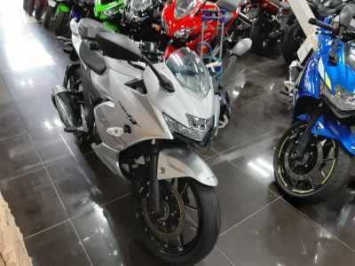Suzuki Gixxer 250SF