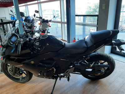 Suzuki GSX250R