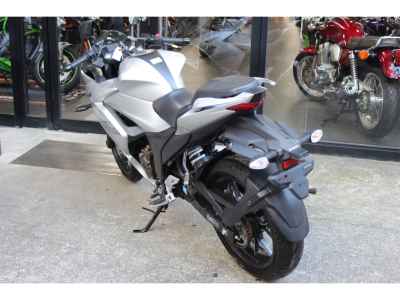 Suzuki Gixxer 250SF