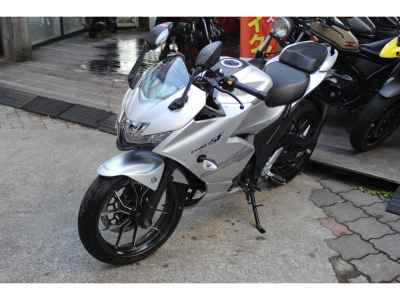 Suzuki Gixxer 250SF