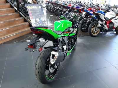 Kawasaki Ninja ZX-6R 2025