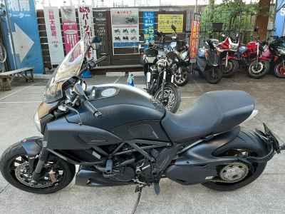 Ducati Diavel 2014