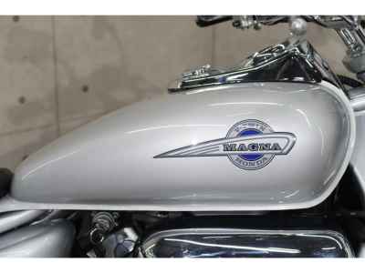 Honda V- Twin Magna