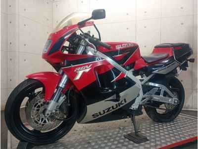 Suzuki RGV250