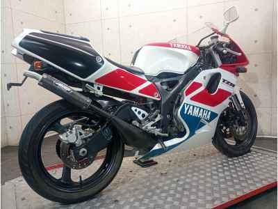 Yamaha TZR250R