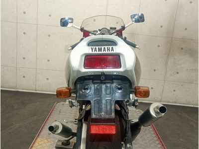 Yamaha TZR250R
