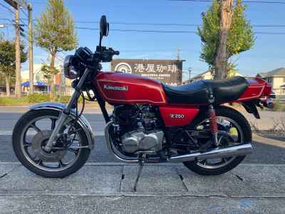 Kawasaki Z250FT
