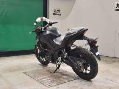 Yamaha MT-25