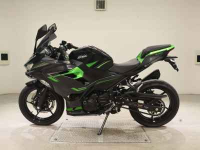 Kawasaki Ninja 400