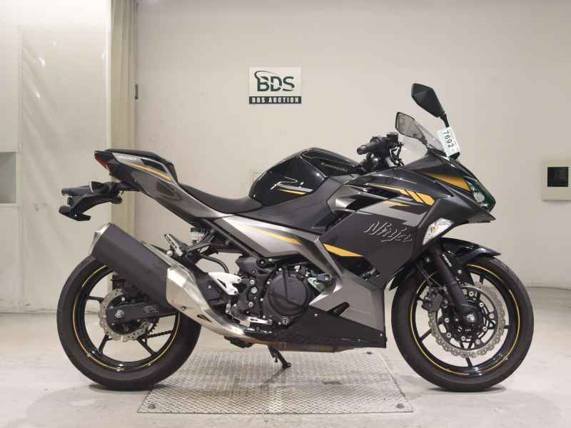Kawasaki Ninja 400