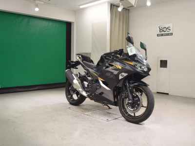 Kawasaki Ninja 400