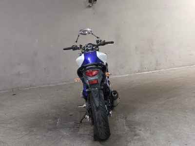 Suzuki Gladius SFV400 2011