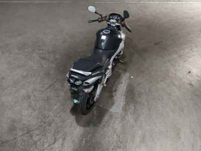 Suzuki GSR400 2006