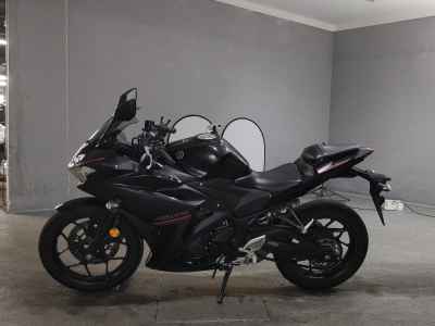 Yamaha YZF-R25 2018