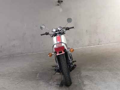 Yamaha RD400 2025
