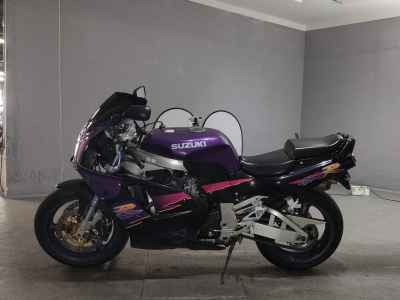 Suzuki GSX-R750