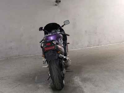 Suzuki GSX-R750