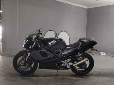 Yamaha TZR250R