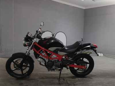 Honda VTR250 2011