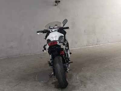 Kawasaki Ninja 400R 2013