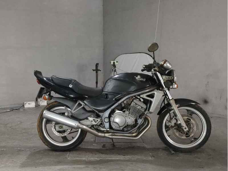 Kawasaki Balius ZR250