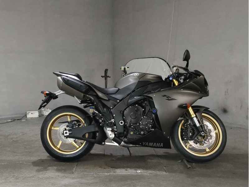 Yamaha YZF-R1 2011