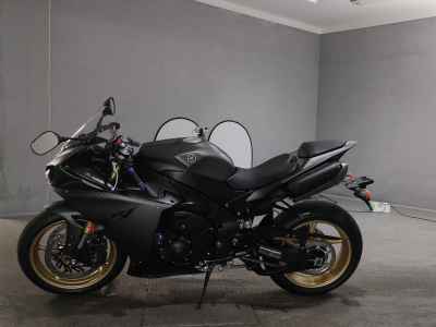 Yamaha YZF-R1 2011