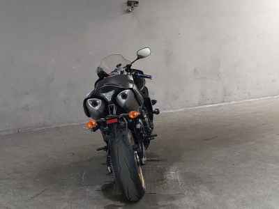 Yamaha YZF-R1 2011