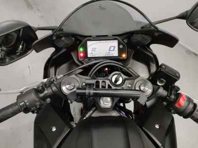Yamaha YZF-R25