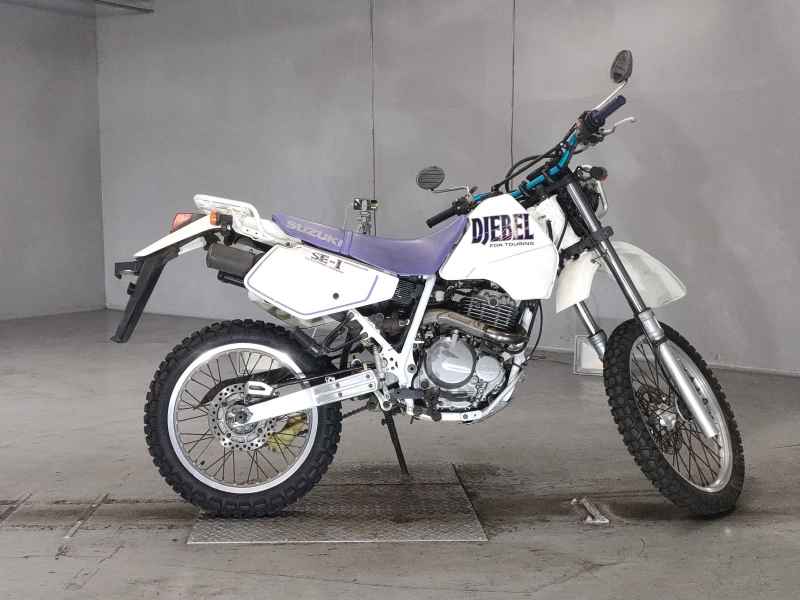 Suzuki Djebel 250