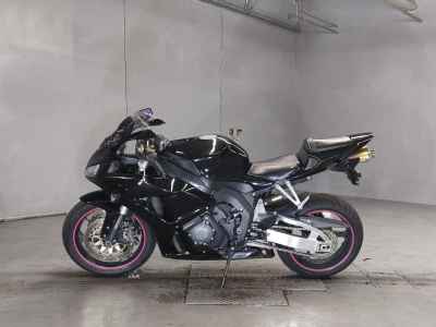 Honda CBR1000RR 2006