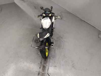 Yamaha YZF-R25