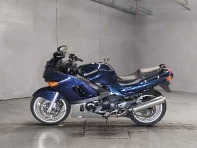Kawasaki ZZR400 2005