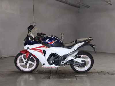 Honda CBR250R 2011