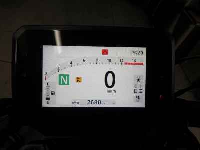 Honda CB650R E-Clutch 2024