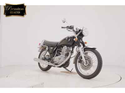 Yamaha SR400 2017