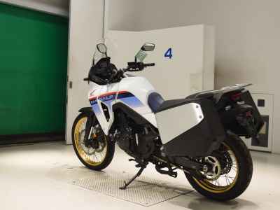 Honda Transalp 750 2024