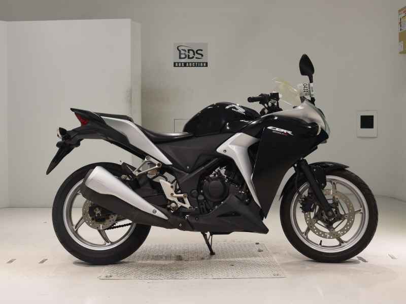 Honda CBR250R 2011