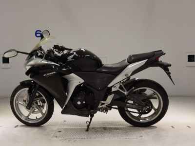 Honda CBR250R 2011