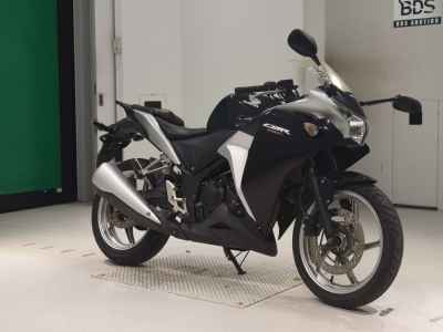 Honda CBR250R 2011