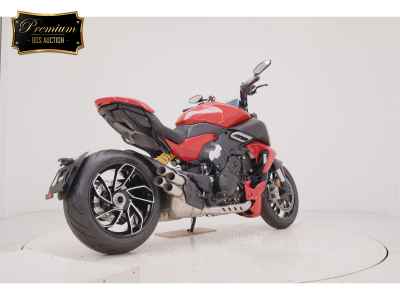 Ducati Diavel 2025