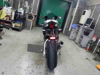 Yamaha YZF-R1M 2025