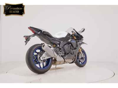Yamaha YZF-R1M 2025