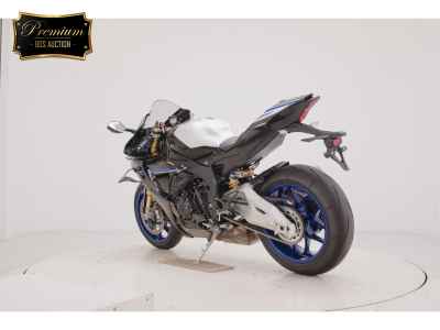 Yamaha YZF-R1M 2025